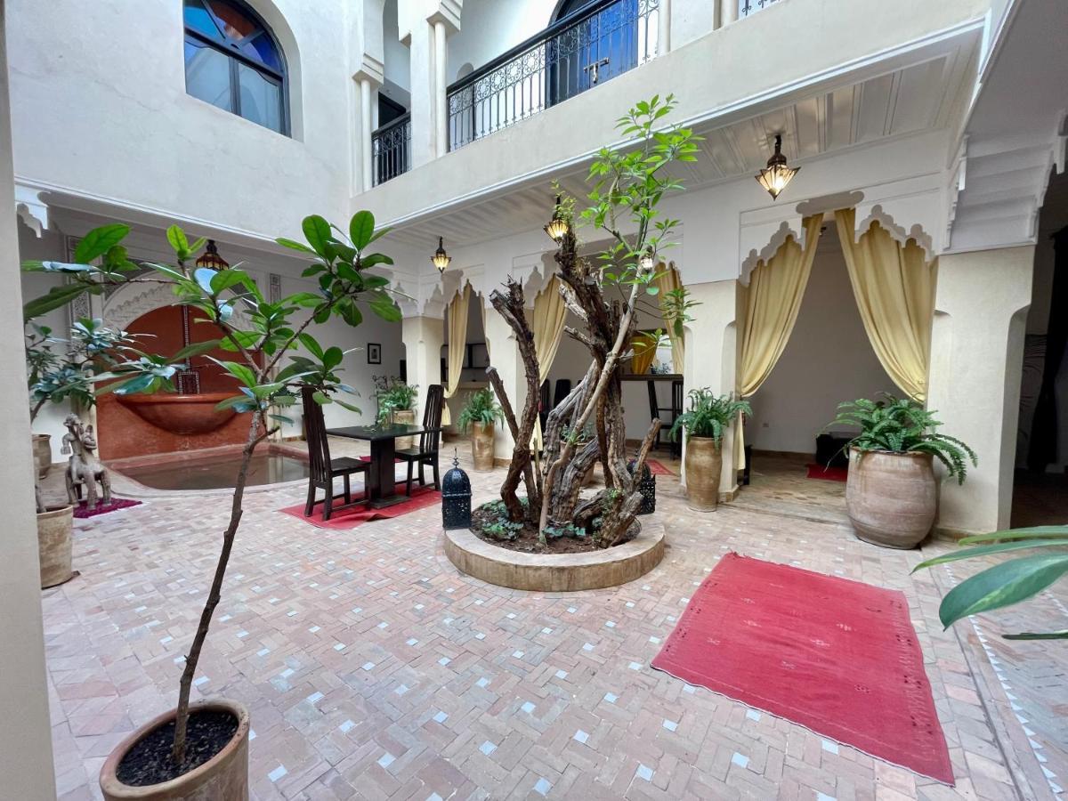 رياض دار فندق مراكش المظهر الخارجي الصورة