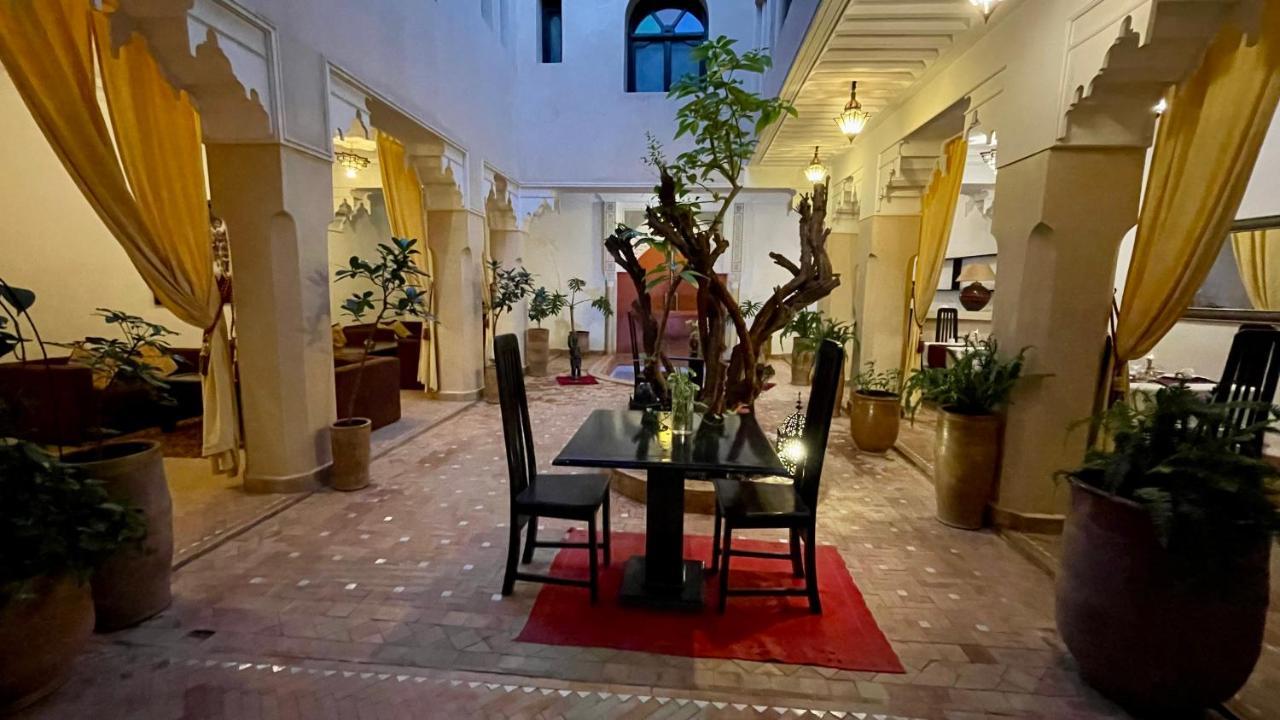 رياض دار فندق مراكش المظهر الخارجي الصورة